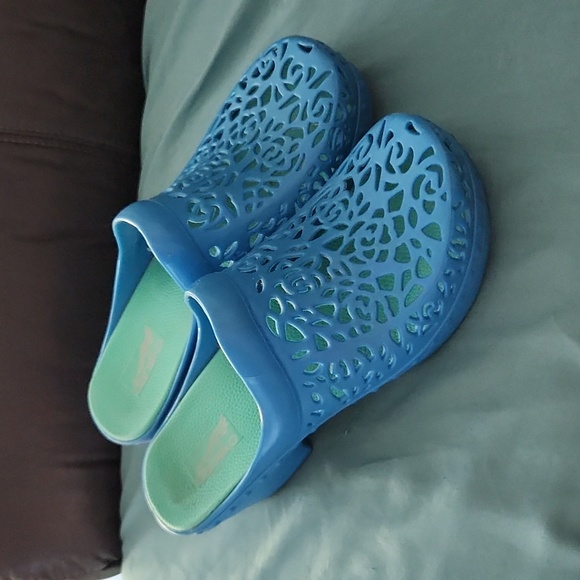 Dansko Shoes - Dansko Clogs